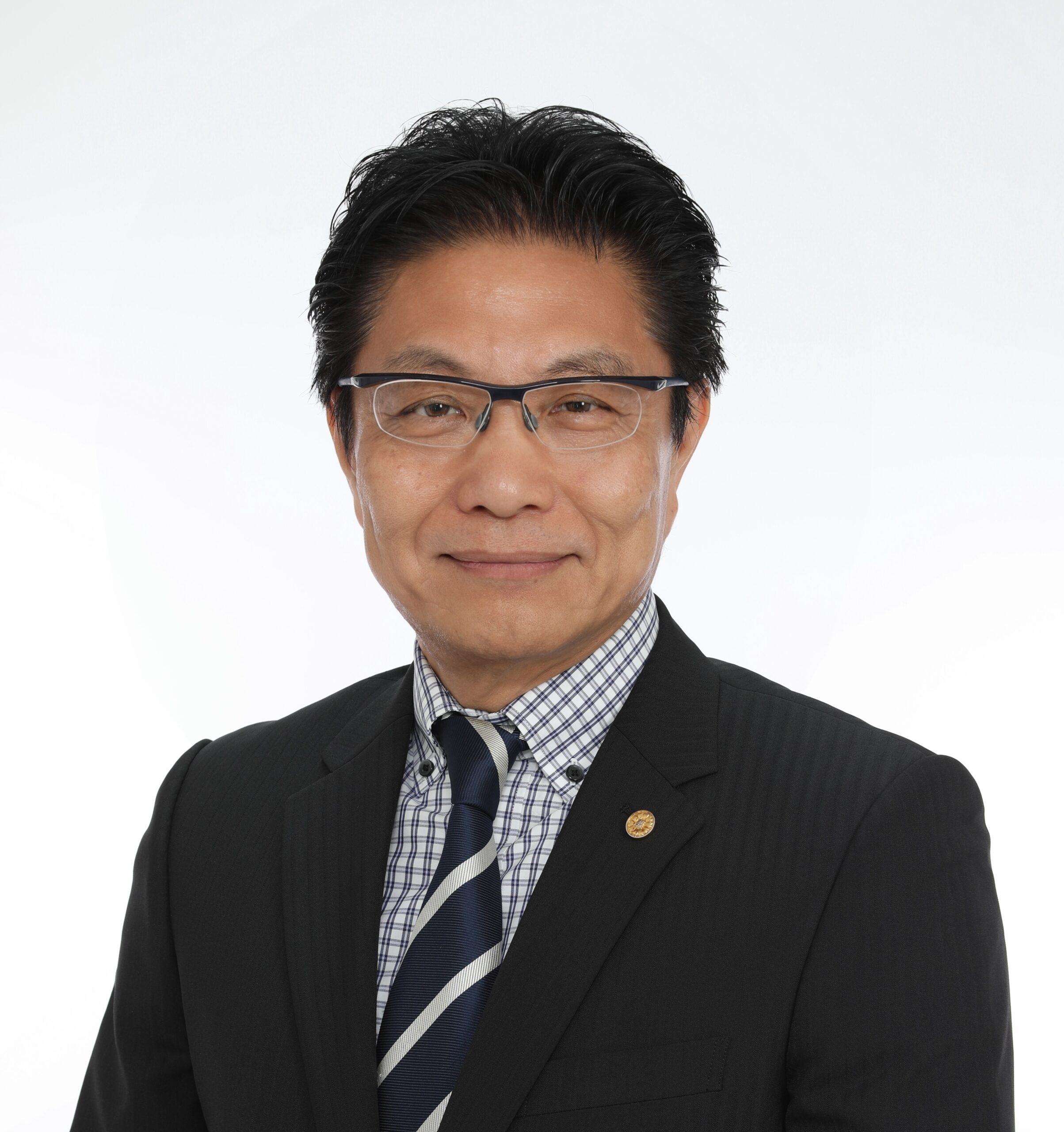 代表　緒方 昭彦